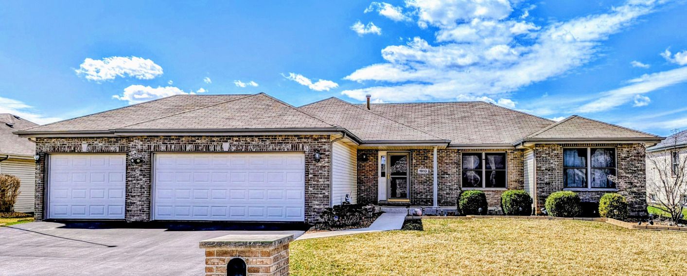 1913 Claire Drive — Bourbonnais, IL 60914