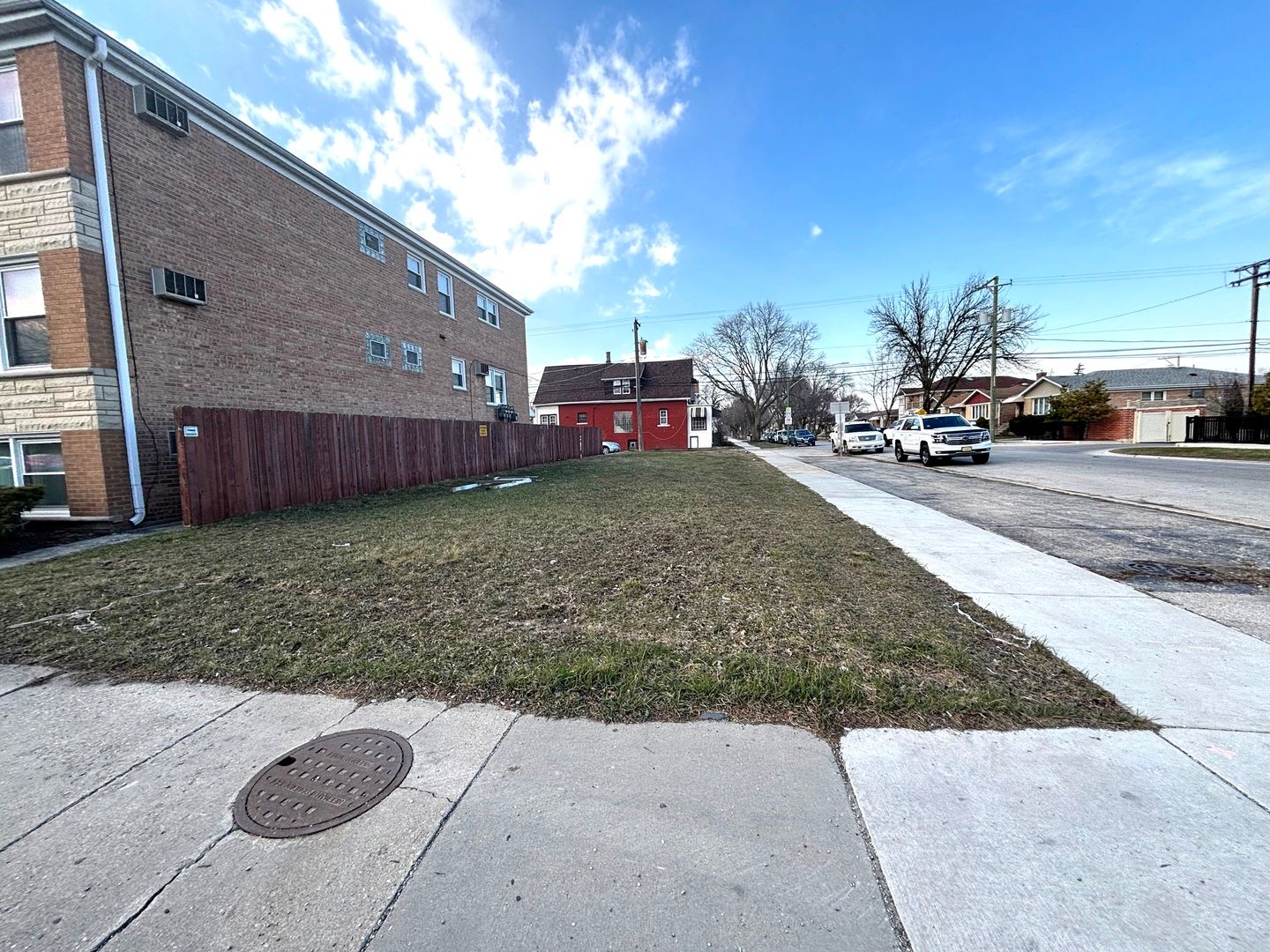 6420 W Gunnison Street — Harwood Heights, IL 60706