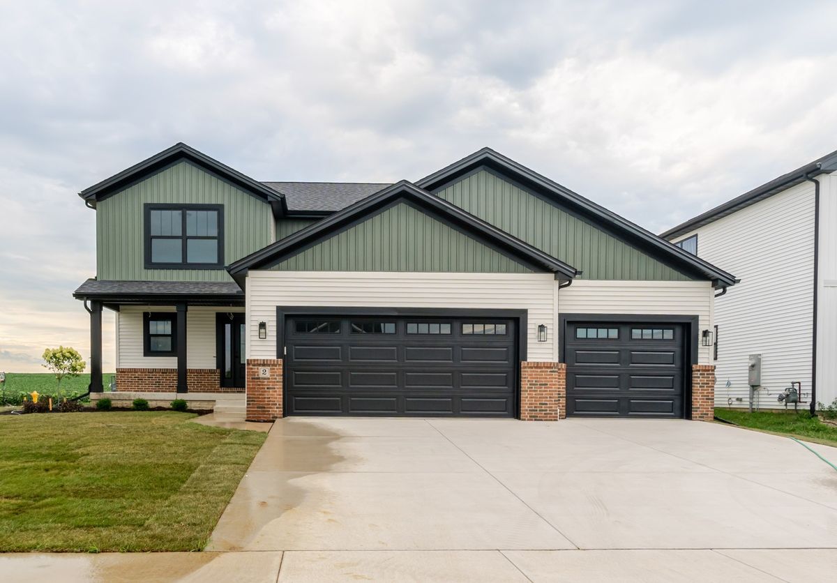 2 Bucktown Court, Bloomington, IL 61705