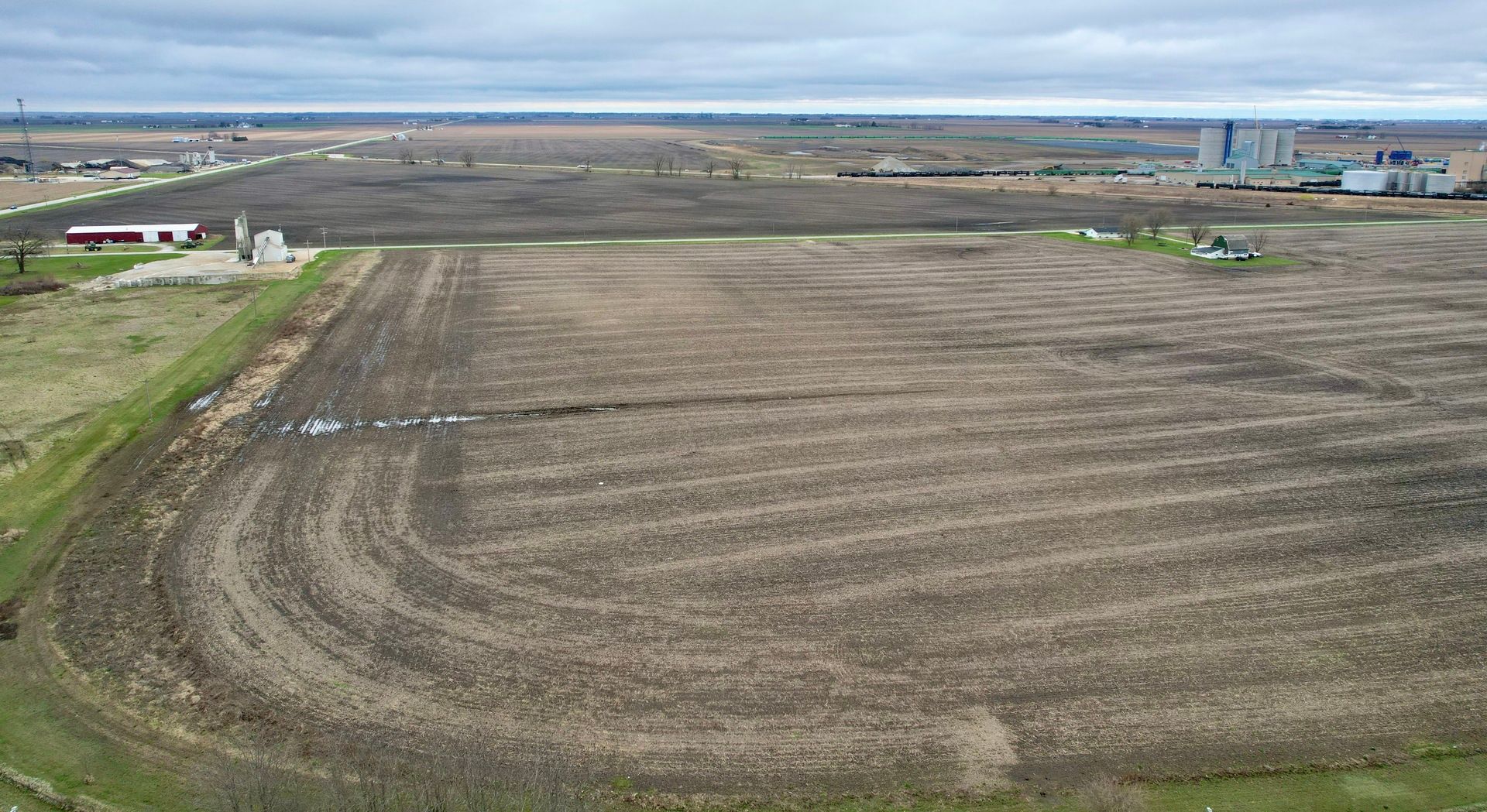 1702 N 600 E — Gilman, IL 60938