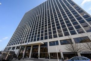4343 N Clarendon Avenue #1113 — Chicago, IL 60613