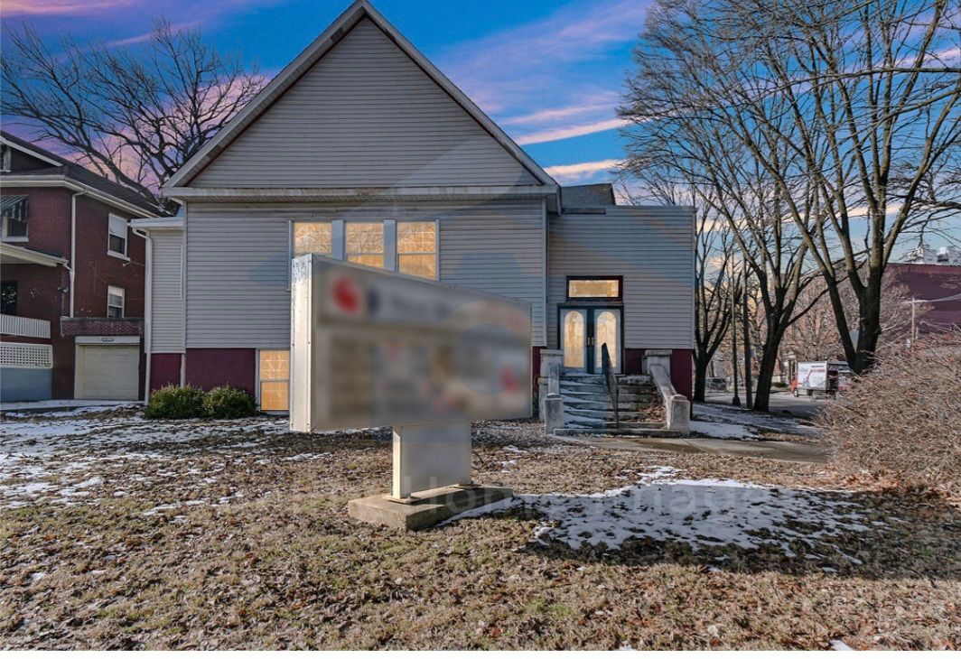 9900 Prospect Avenue, Chicago, IL 60643