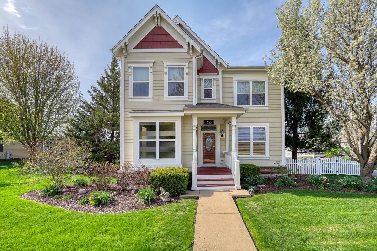 1426 Cornell Circle, Sugar Grove, IL 60554