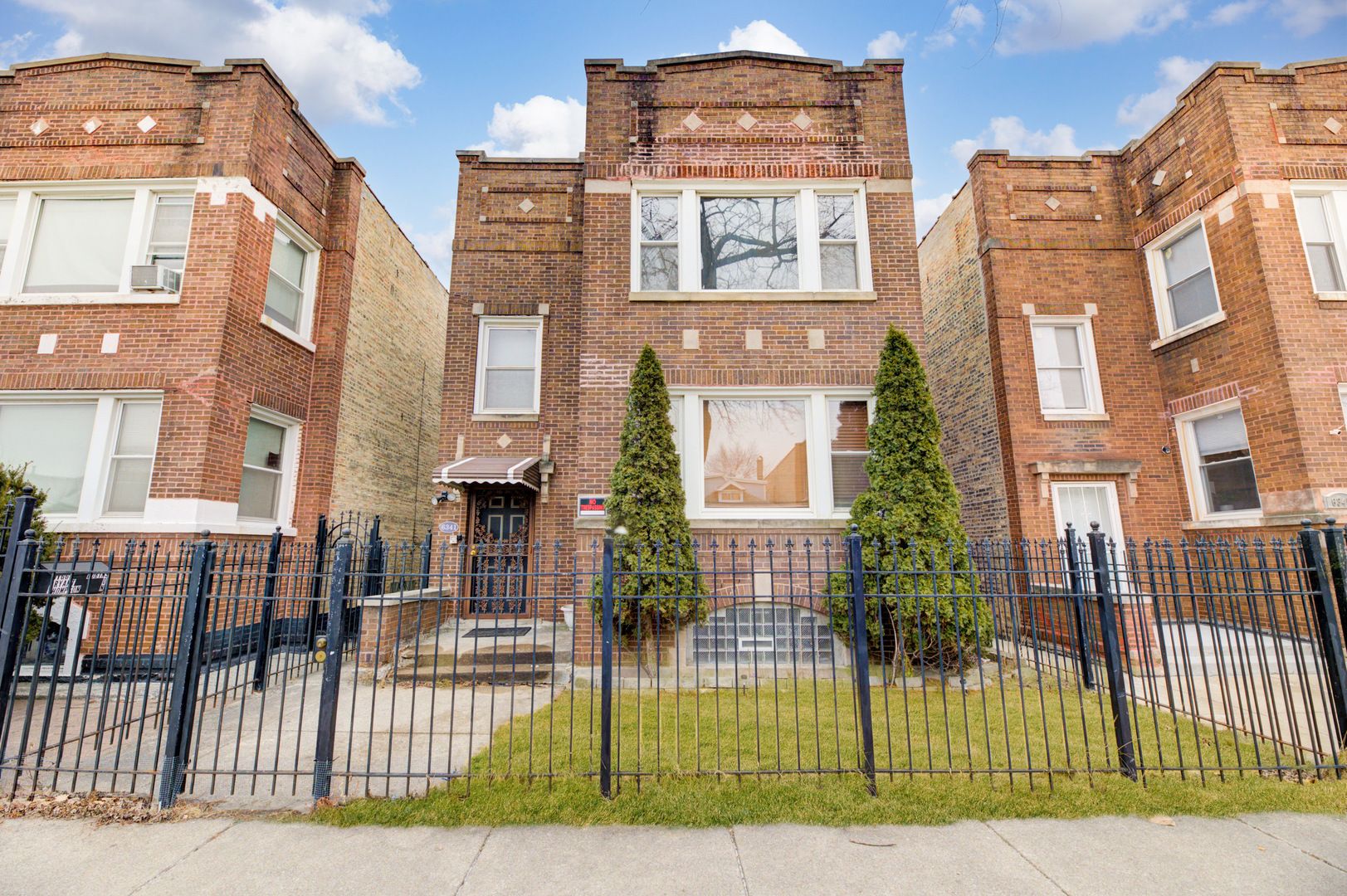 6341 S Richmond Street — Chicago, IL 60629