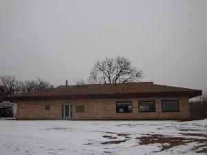 1324 RT 34 Highway — Earlville, IL 60518