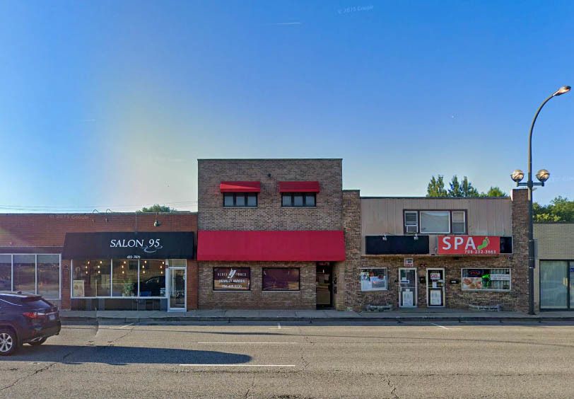 4921 W 95th Street — Oak Lawn, IL 60453