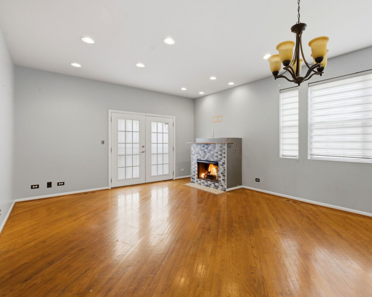 1024 Park Place, Bellwood, IL 60104