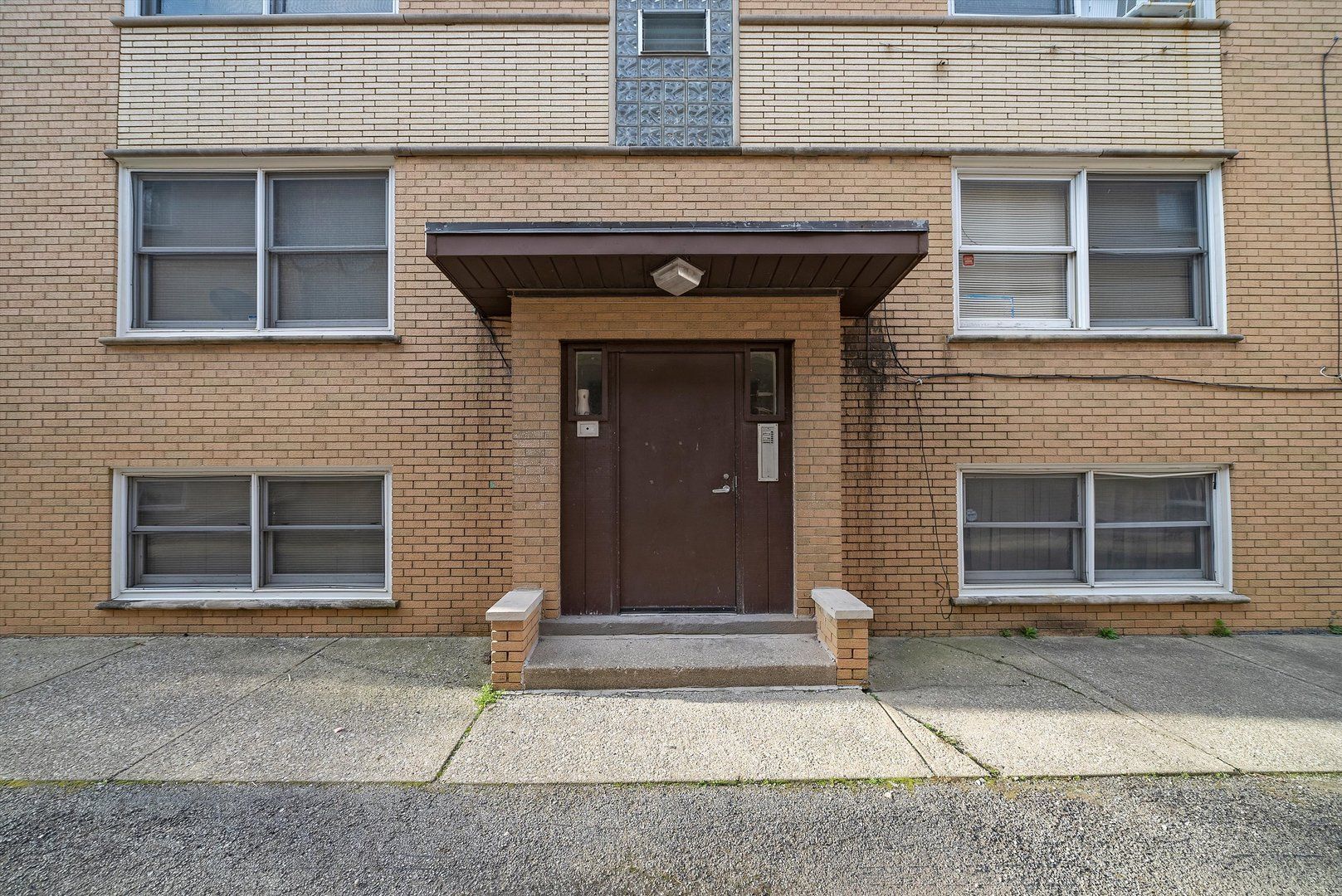 12452 Fairview Avenue — Blue Island, IL 60406