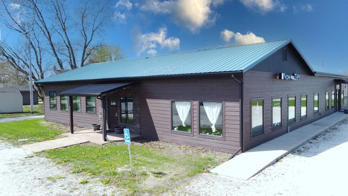 201 E Main Street, Crescent City, IL 60928
