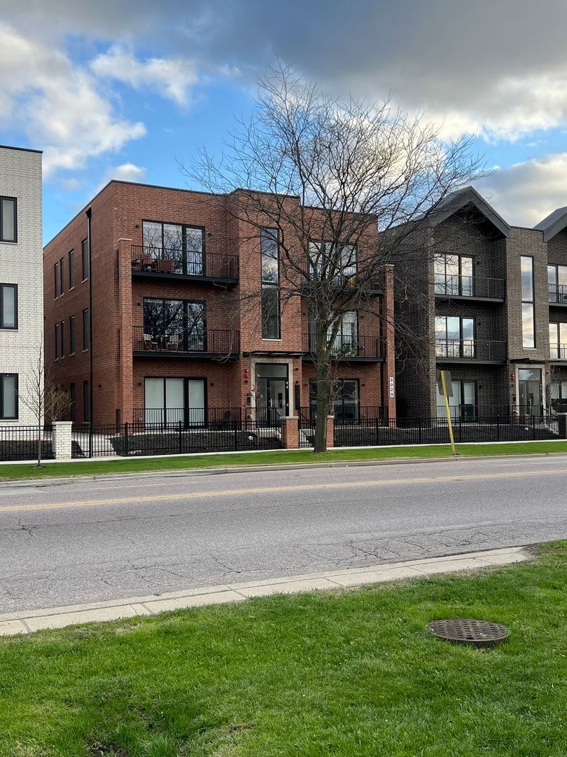 8029 W Belmont Avenue #202 — River Grove, IL 60171