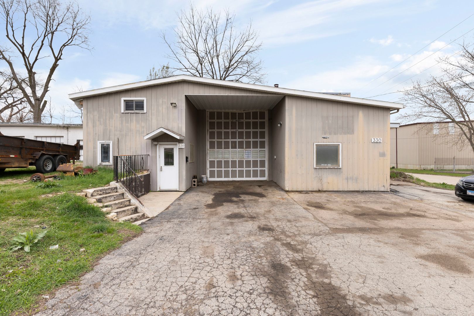 330 E Winslow Street — Freeport, IL 61032