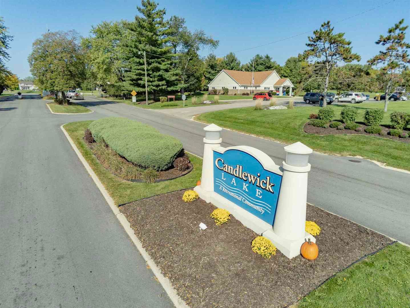 129 Birch Drive — Poplar Grove, IL 61065