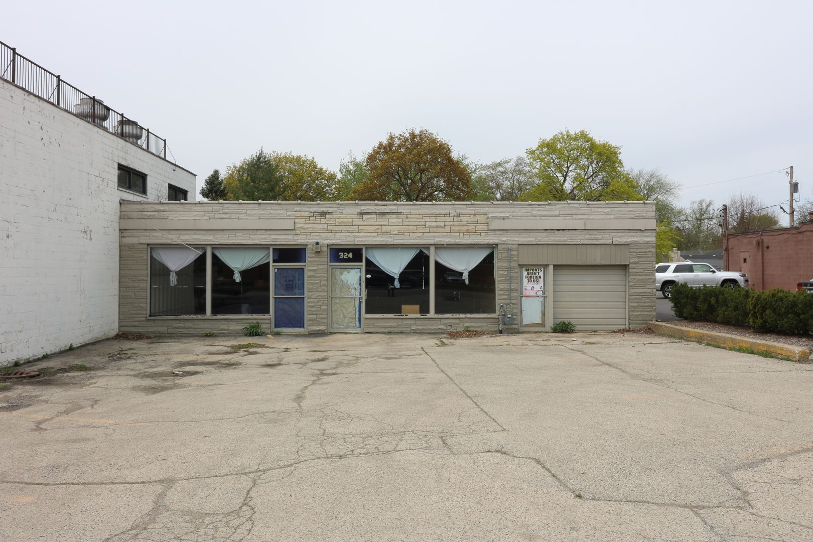 324 N Lake Street — Mundelein, IL 60060
