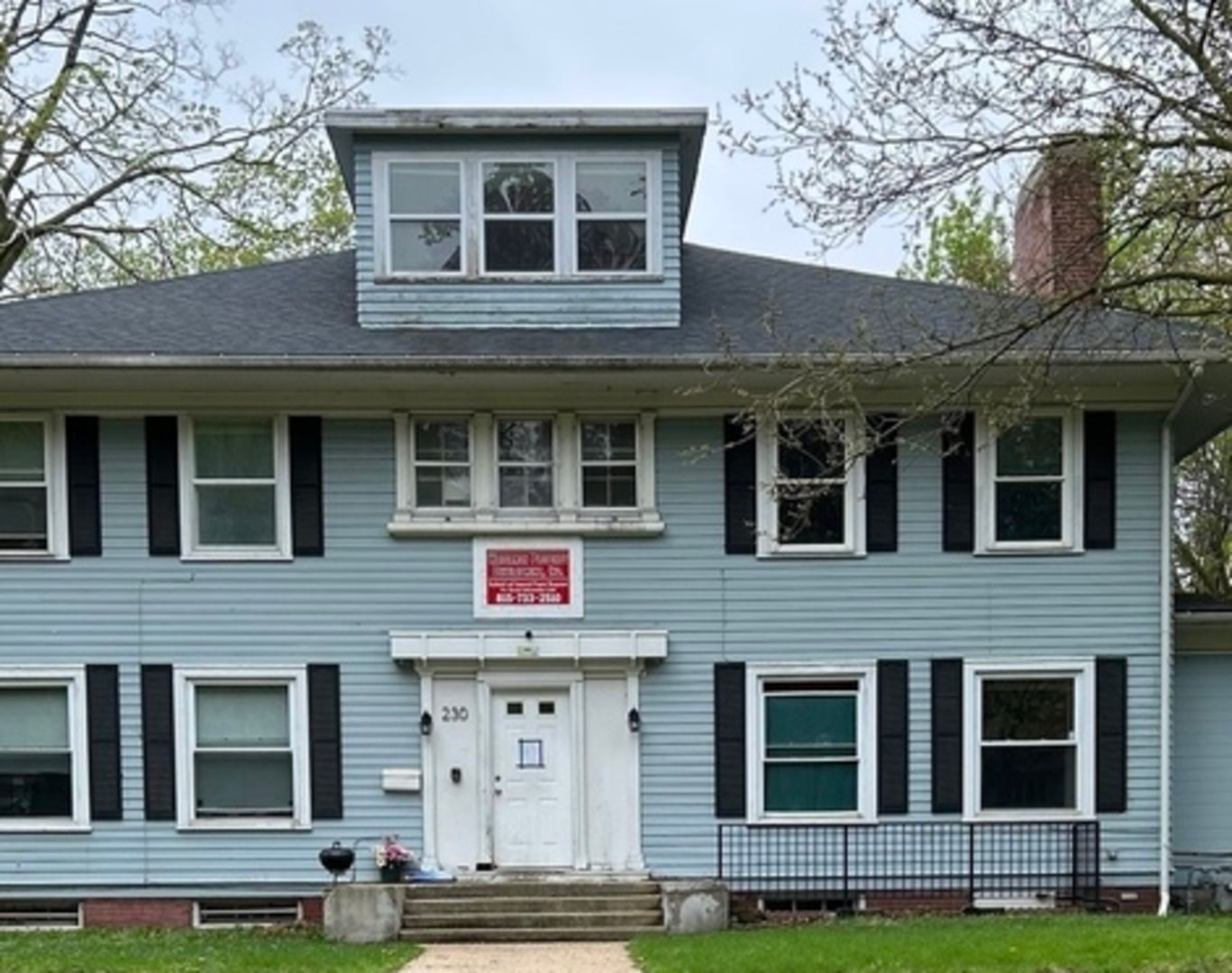 230 Augusta Avenue — DeKalb, IL 60115