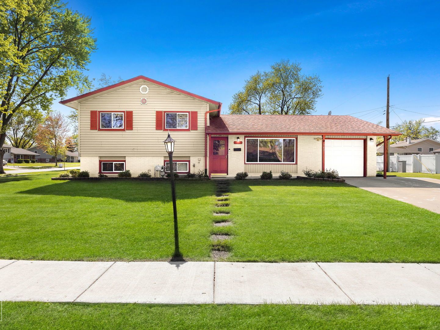 940 Washington Boulevard — Hoffman Estates, IL 60169