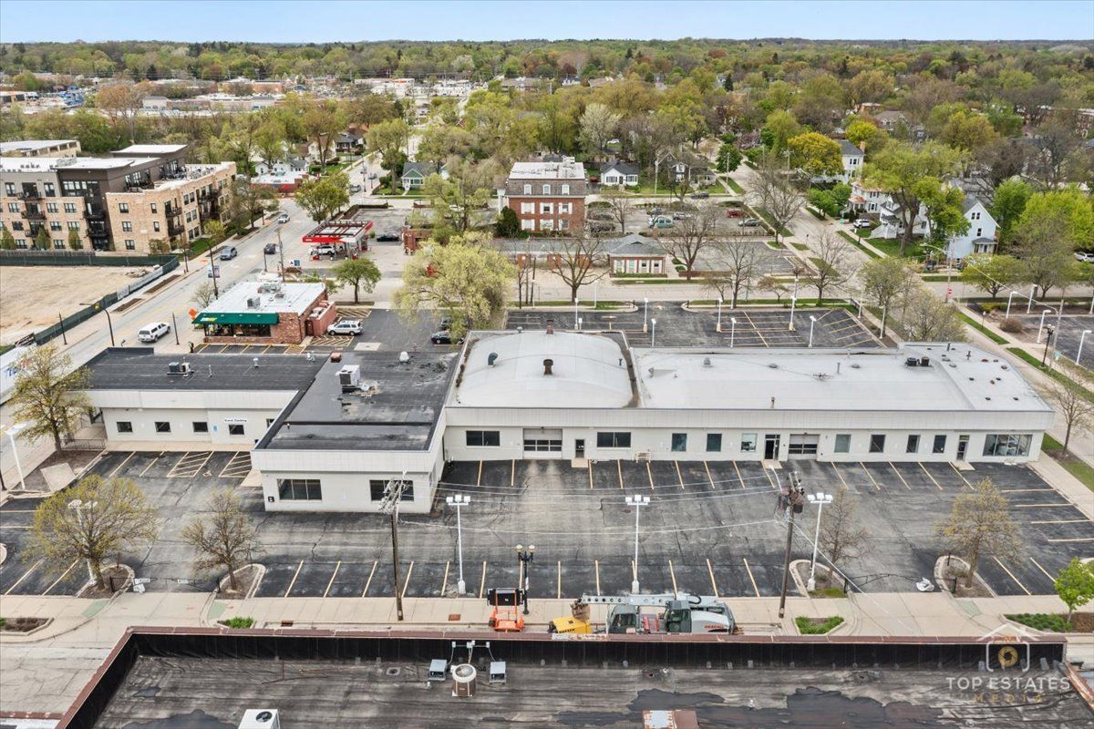 206 N Cook Street — Barrington, IL 60010