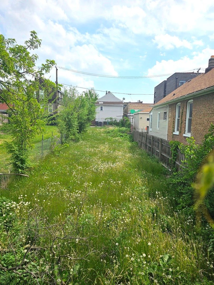 2029 W 17th Street — Chicago, IL 60608