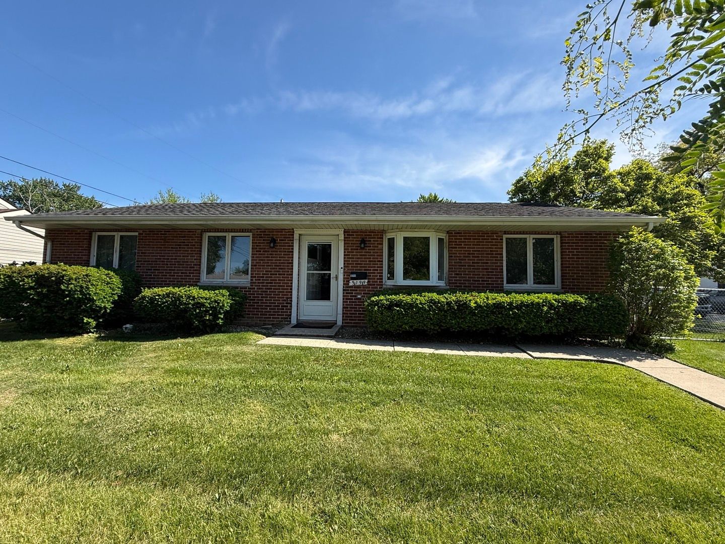 5199 Elmwood Road — Oak Forest, IL 60452