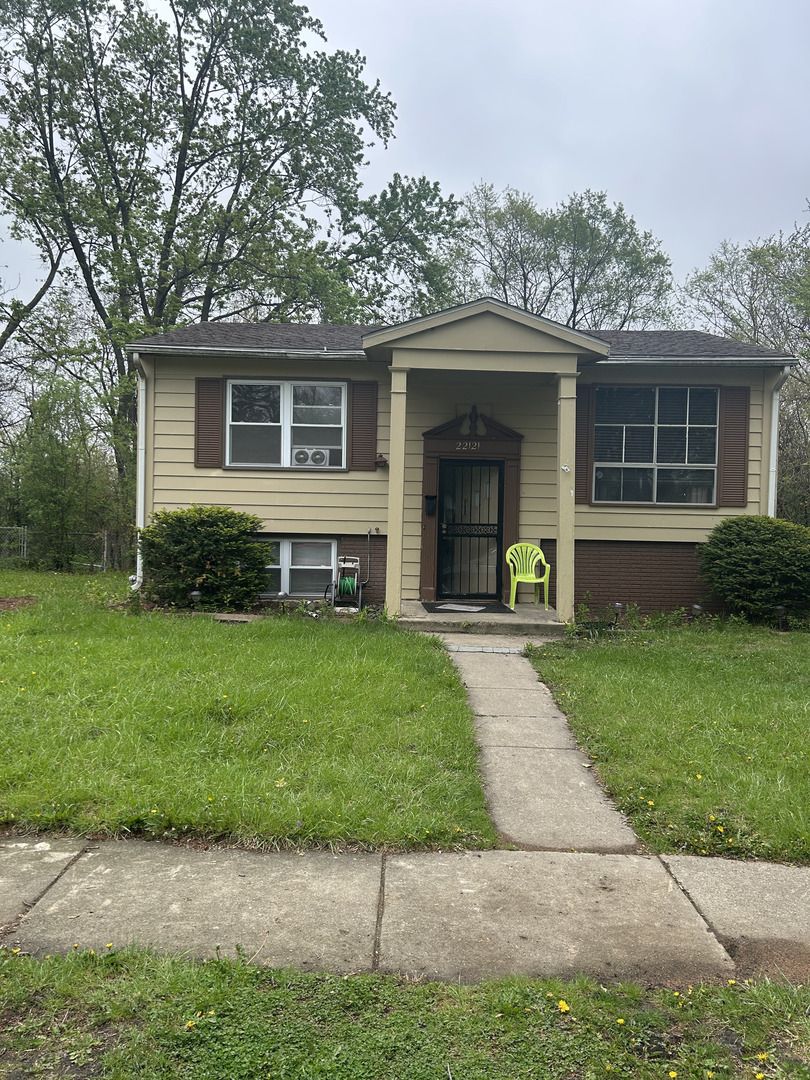 22121 Karlov Avenue, Richton Park, IL 60471