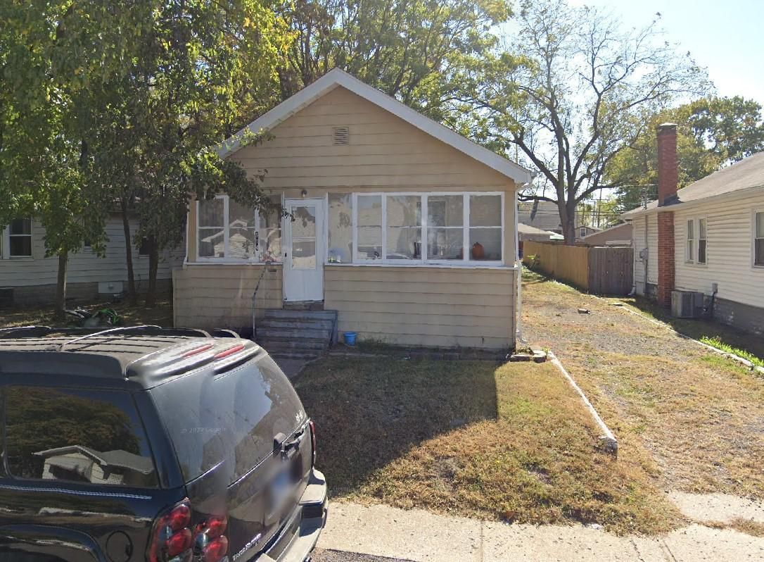 114 Grand Avenue, East Alton, IL 62024