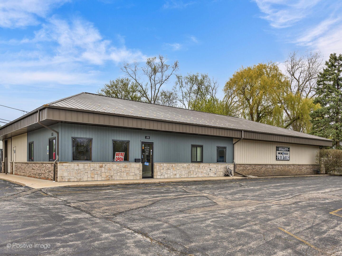 1550 Green Bay Road — North Chicago, IL 60064