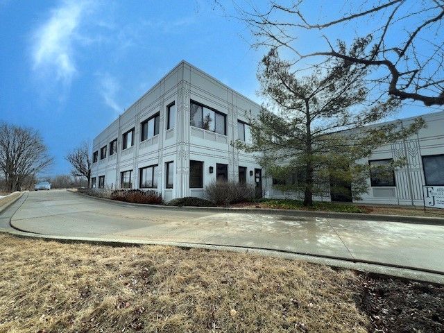 707 Ridgeview Drive — McHenry, IL 60050