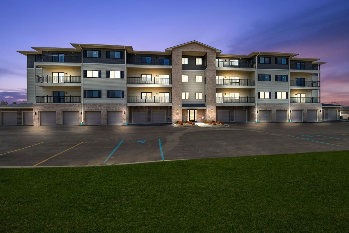 2034 75th Place, Merrillville, IN 46410