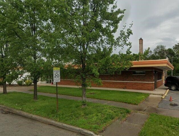 9915 S torrence Avenue — Chicago, IL 60617