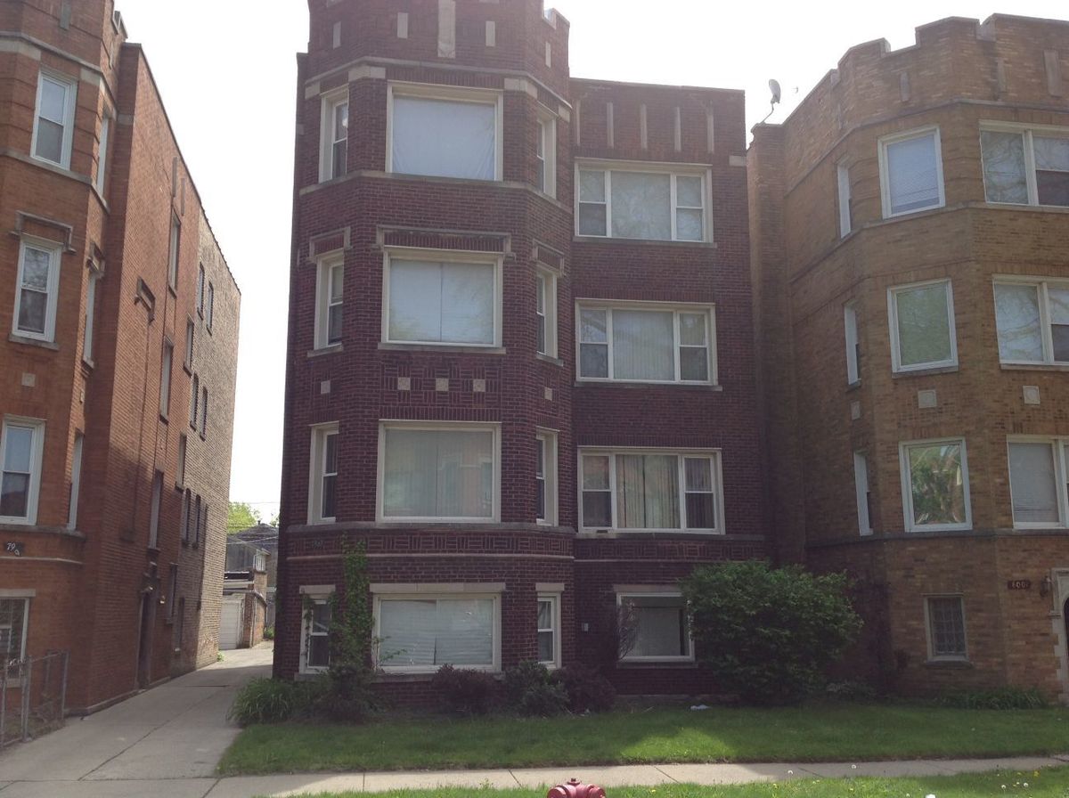 7965 Phillips Avenue, Chicago, IL 60617