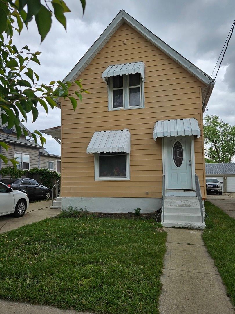 315 Vandalia Street — Elgin, IL 60123