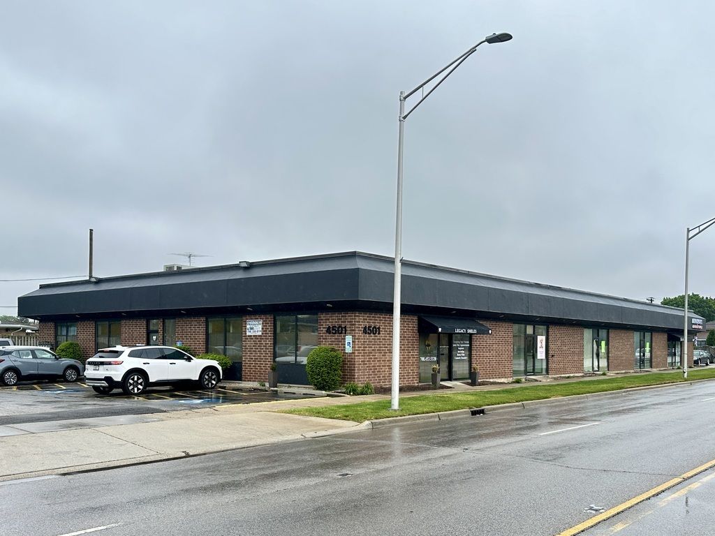 4501 CUMBERLAND Avenue, Norridge, IL 60706
