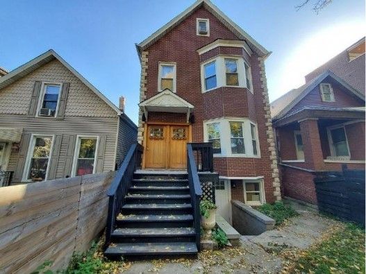 2863 W Belden Avenue #2 — Chicago, IL 60647
