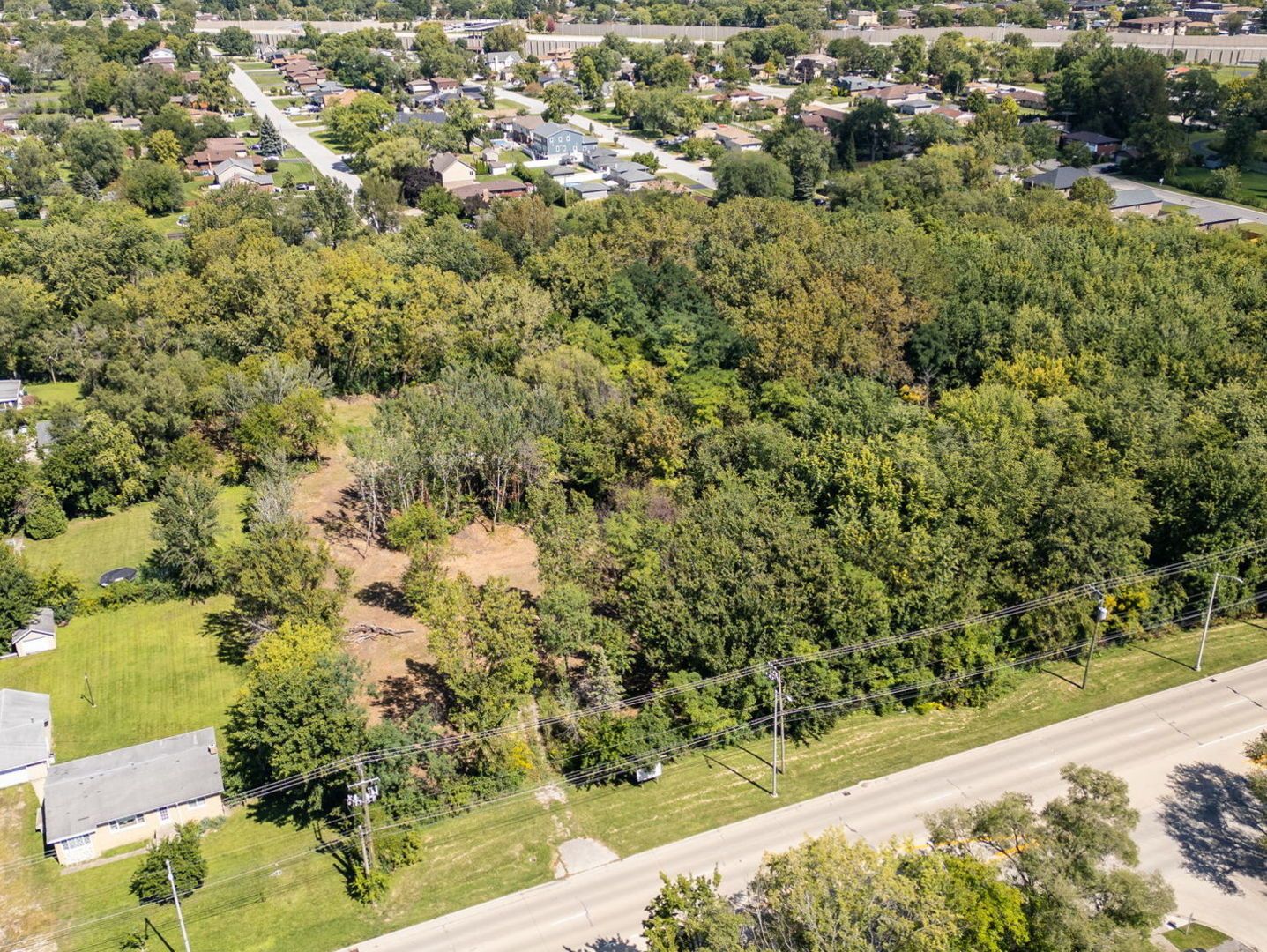 8400 W 87th Street — Hickory Hills, IL 60457