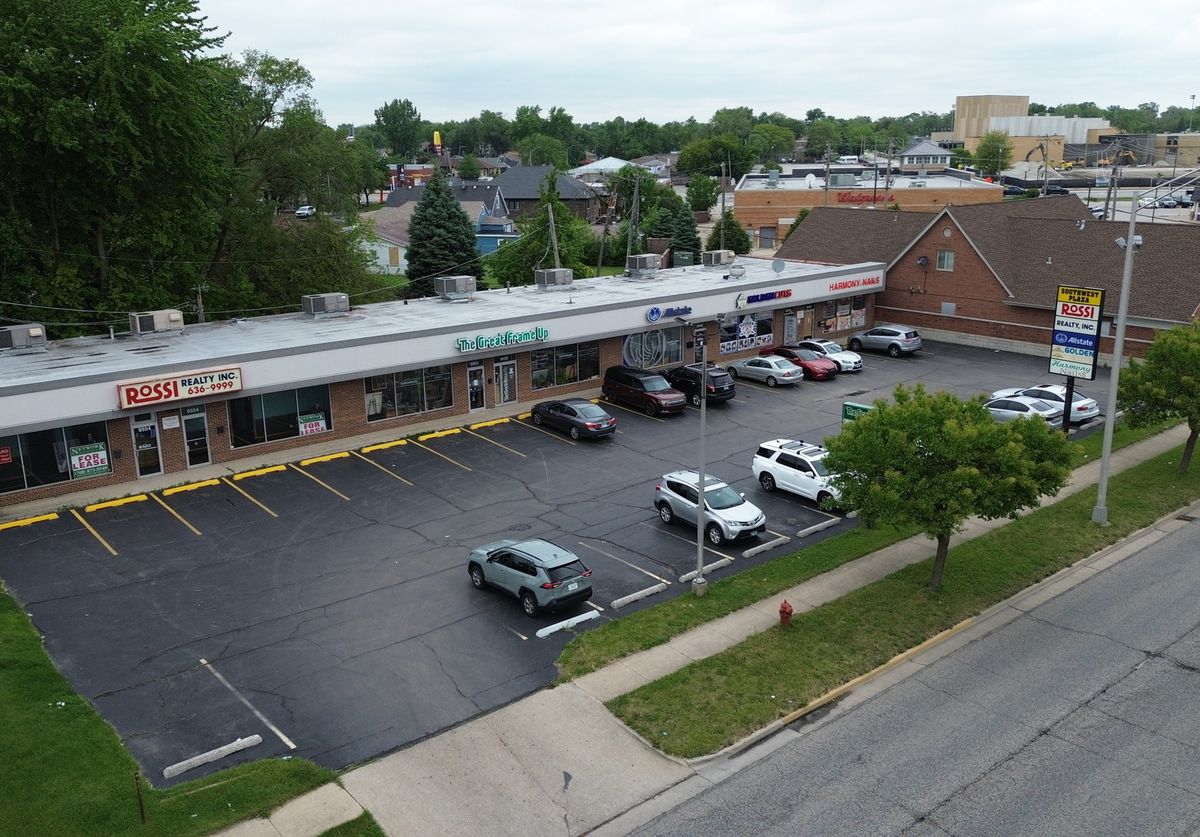 9554A Southwest Highway, Oak Lawn, IL 60453