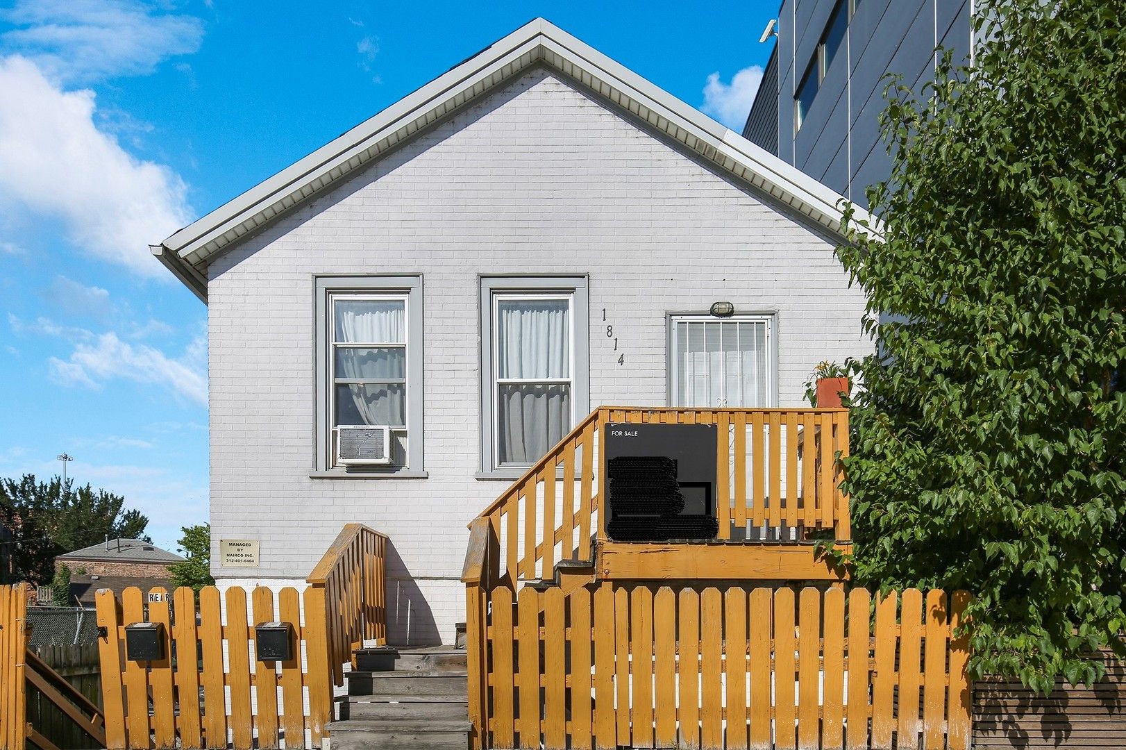 1816 S Jefferson Street — Chicago, IL 60616