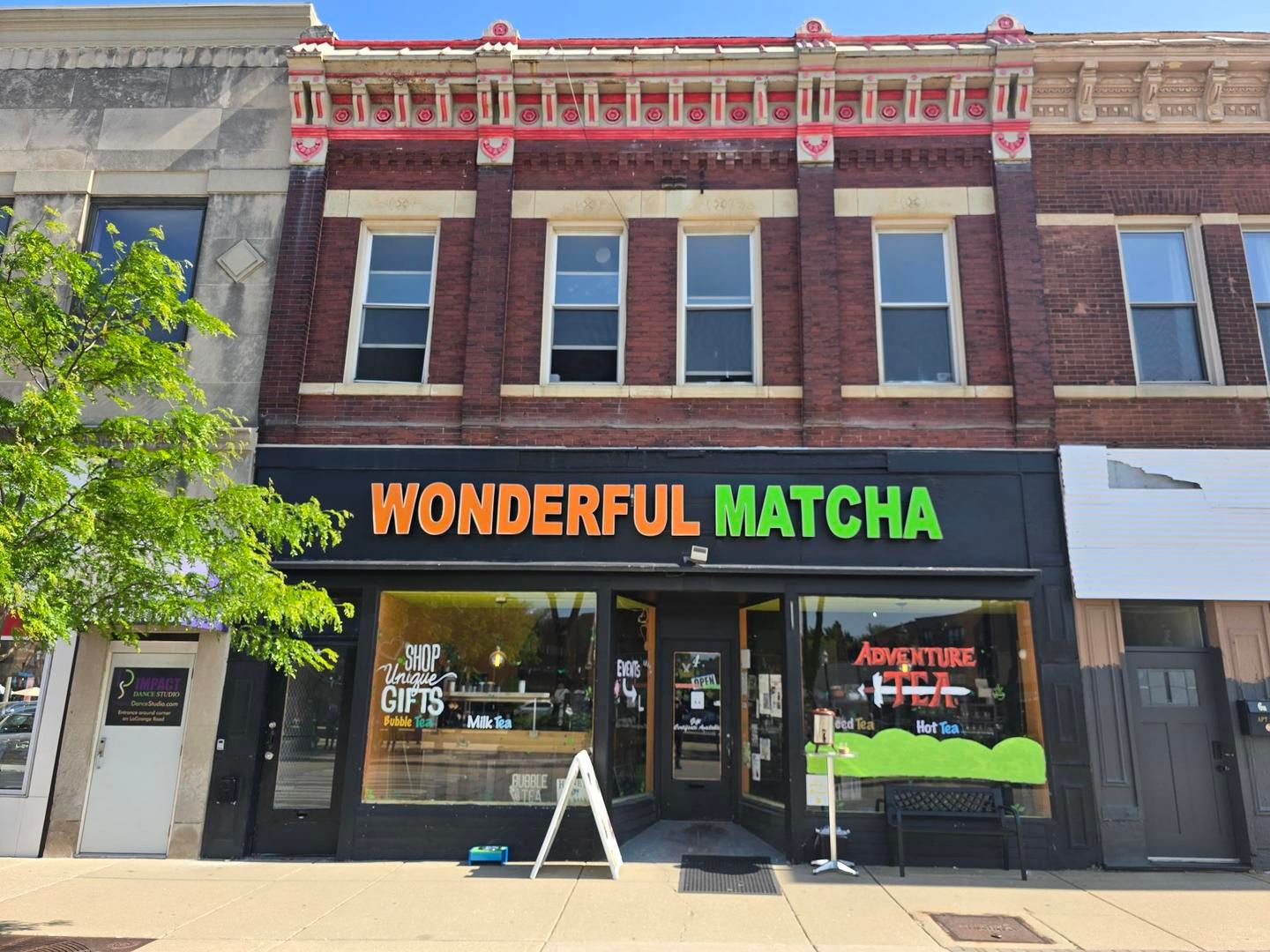 4 W Burlington Avenue — La Grange, IL 60525