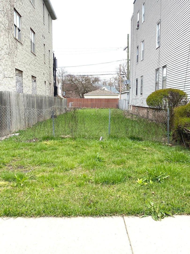 710 E 95th Street — Chicago, IL 60619