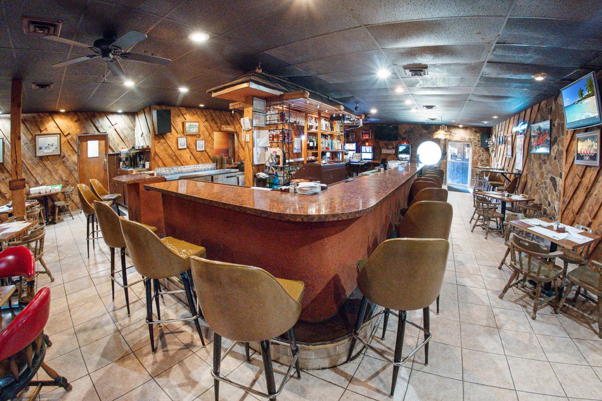 10 E Hitt Street, Mount Morris, IL 61054