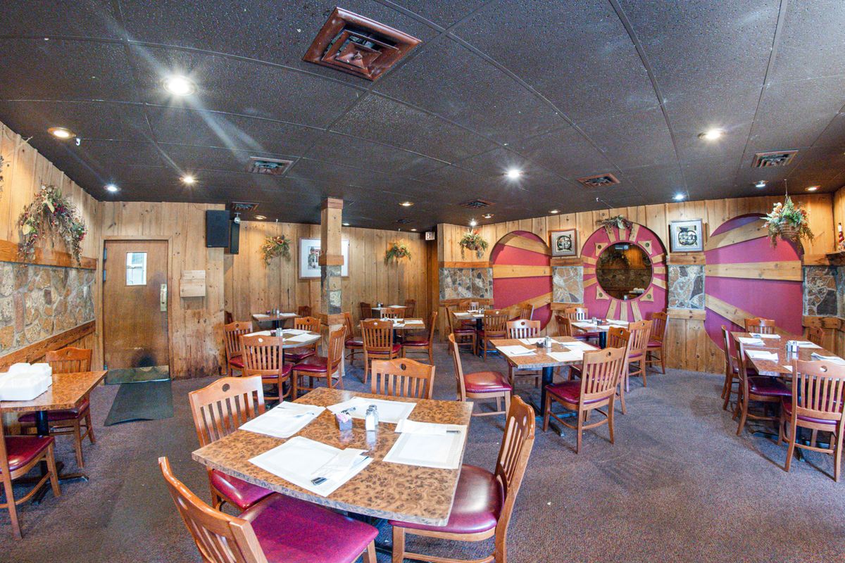10 E Hitt Street, Mount Morris, IL 61054