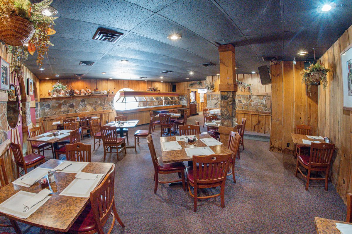 10 E Hitt Street, Mount Morris, IL 61054