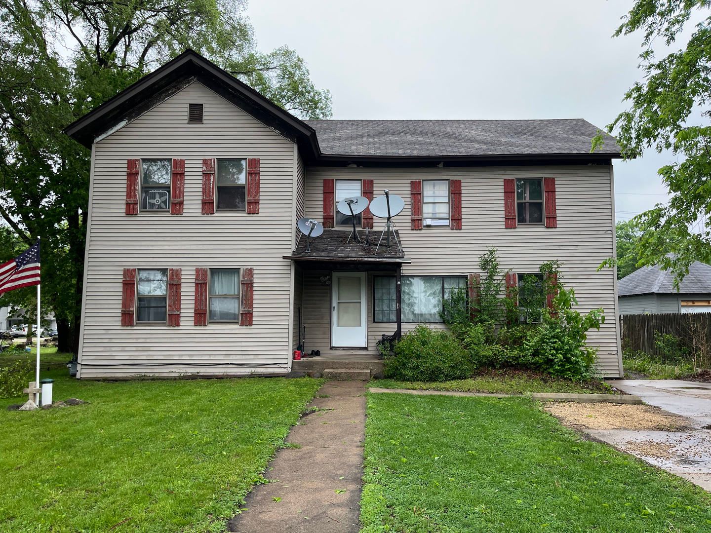 11220 US Route 20 Highway — Garden Prairie, IL 61038
