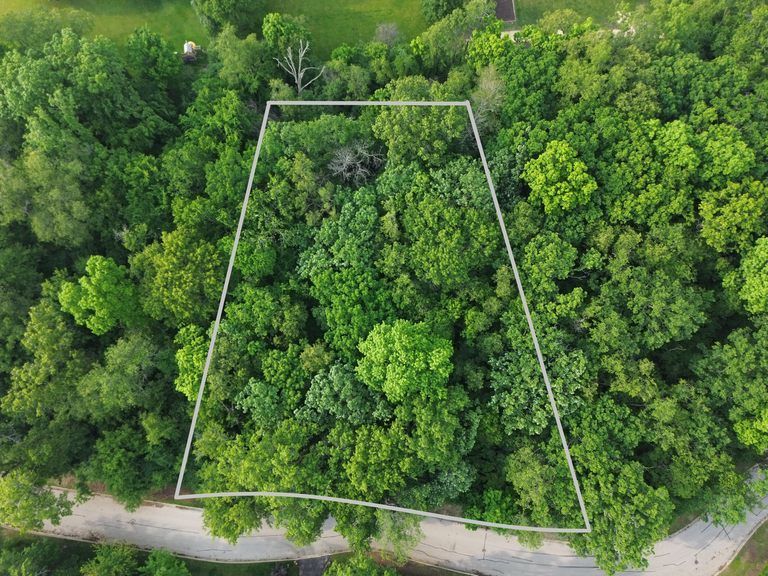 7408 Forest Oak Drive — McHenry, IL 60050