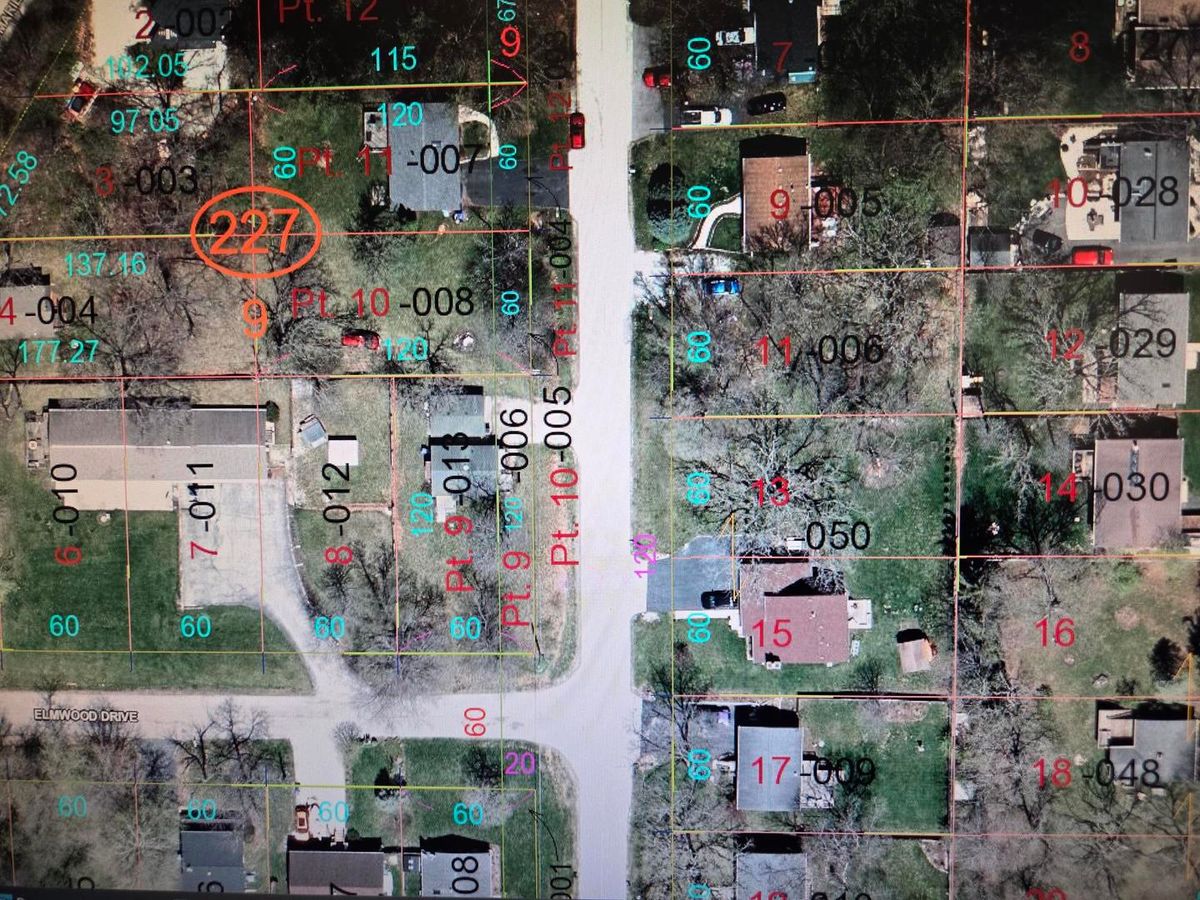 2708 Chestnut Drive, Wonder Lake, IL 60097