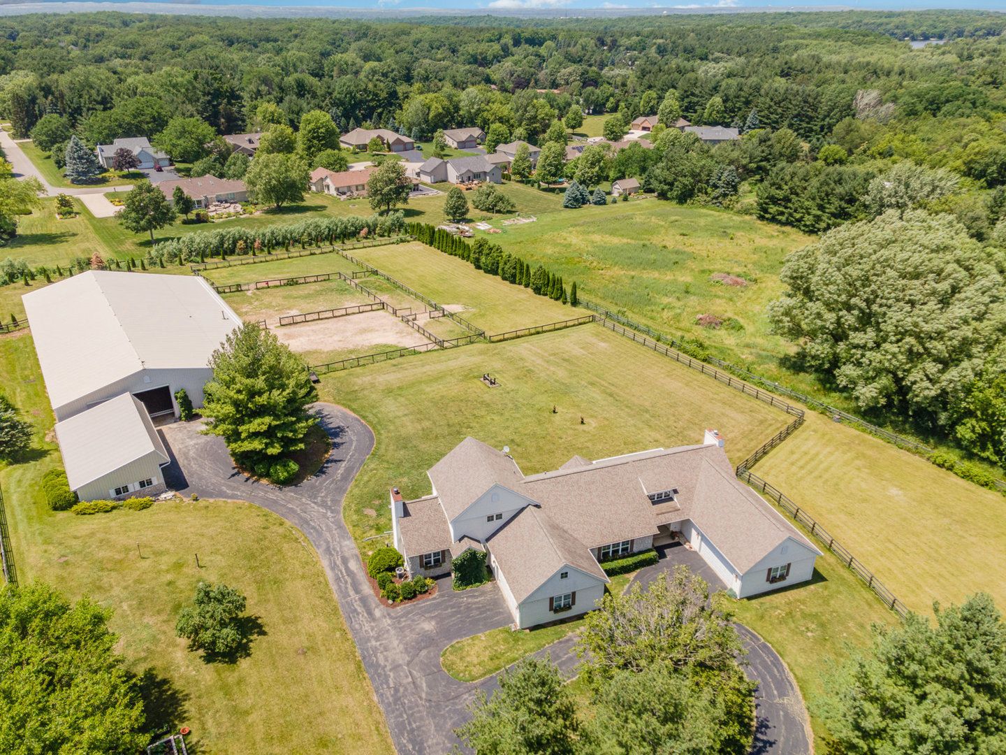 5284 Harvey Road — Caledonia, IL 61011