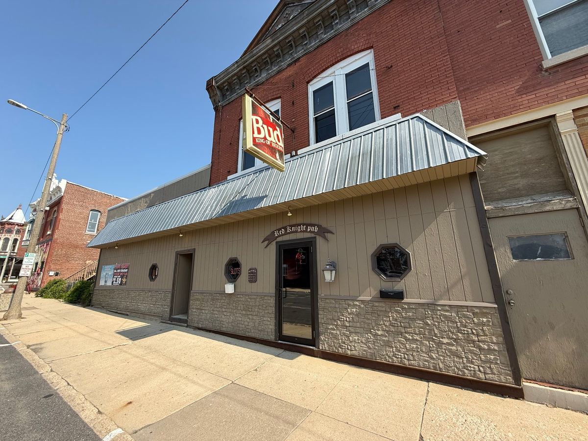 111 E Front Avenue, Stockton, IL 61085