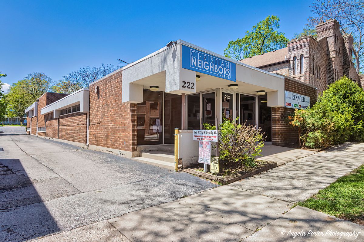 222 County Street, Waukegan, IL 60085