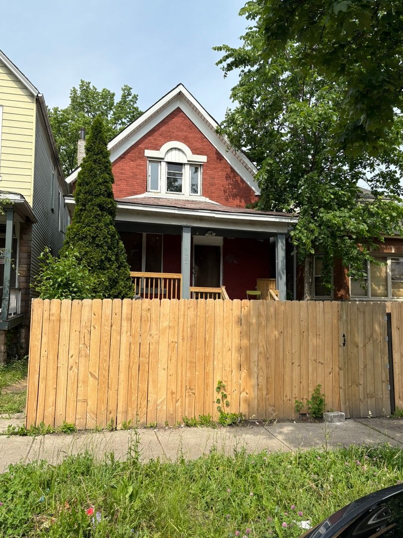 5604 S Morgan Street — Chicago, IL 60621