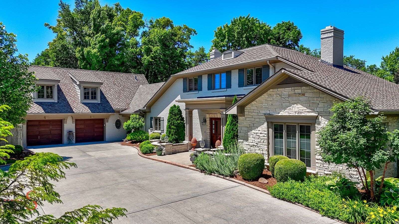 524 E Van Buren Street — Ottawa, IL 61350