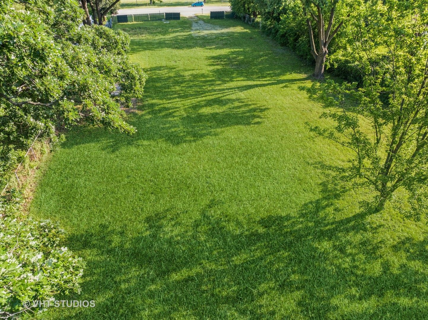9517 W Central Road — Des Plaines, IL 60016
