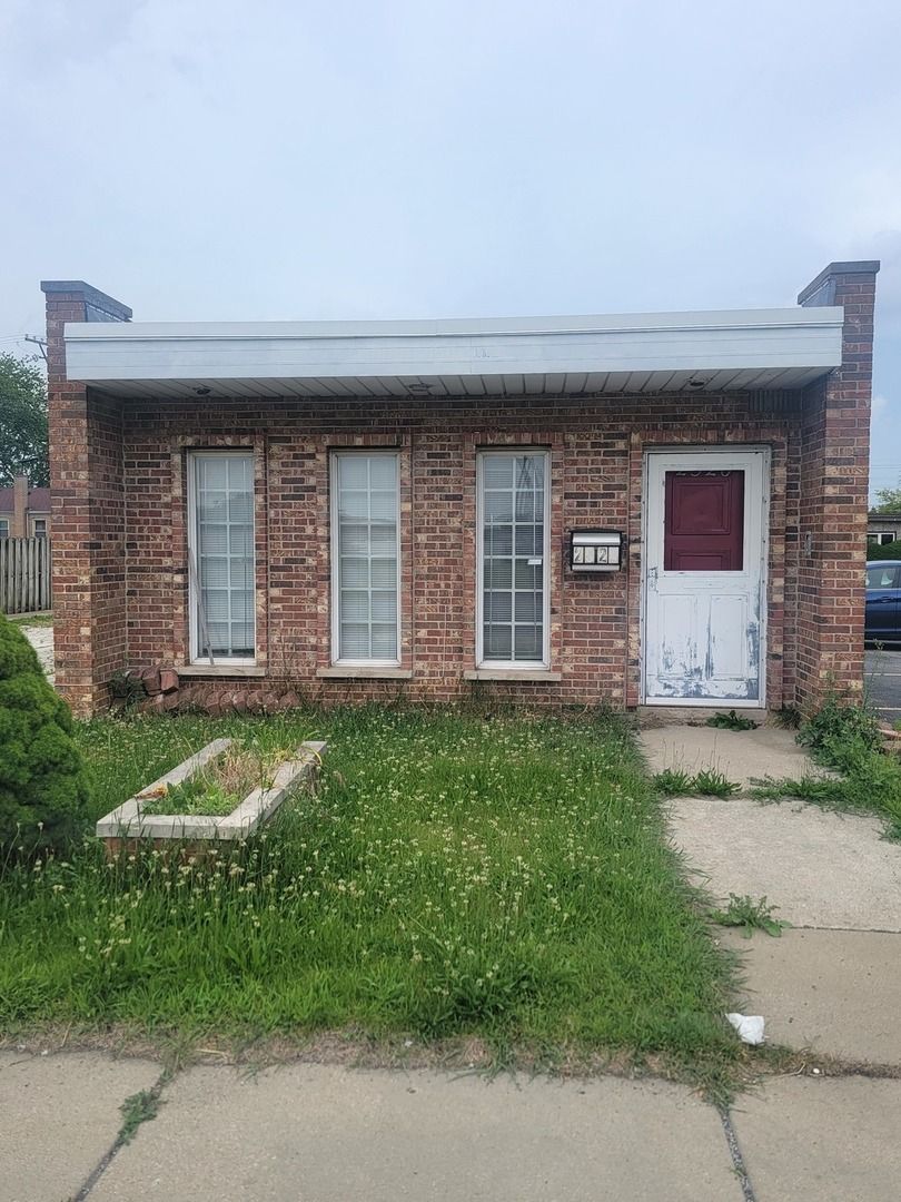2520 E State Street E — Burnham, IL 60633